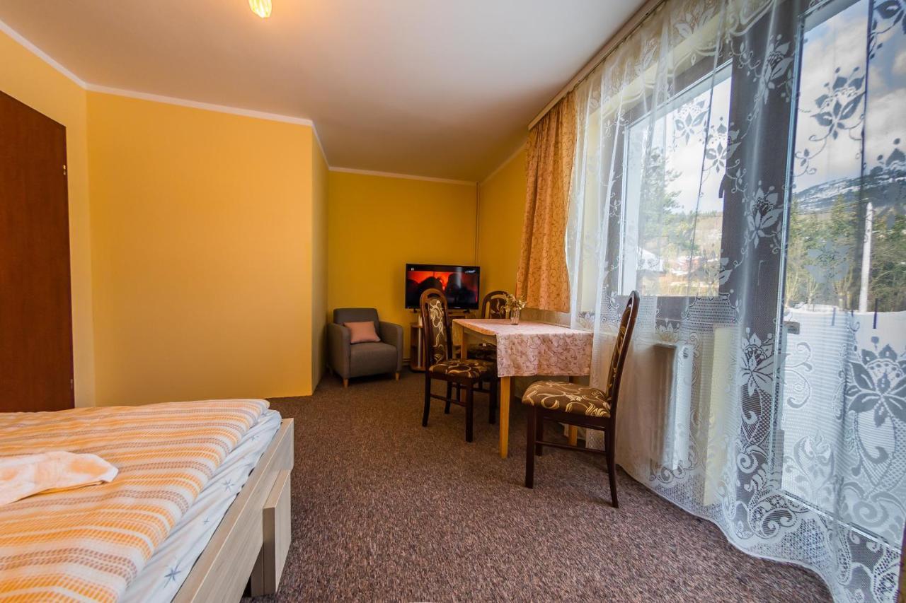 Ferienwohnung Willa Przy Deptaku Szczyrk Exterior foto