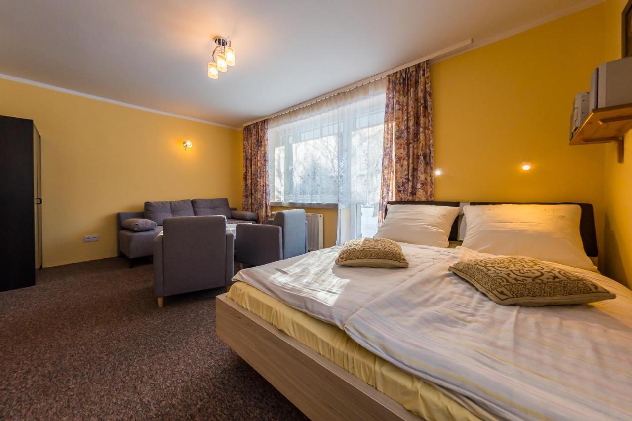 Ferienwohnung Willa Przy Deptaku Szczyrk Exterior foto