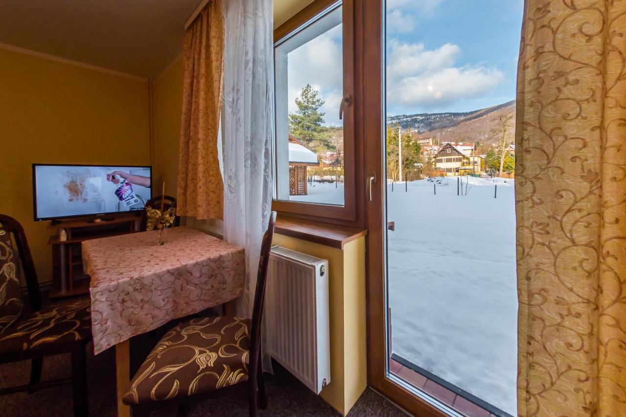 Ferienwohnung Willa Przy Deptaku Szczyrk Exterior foto